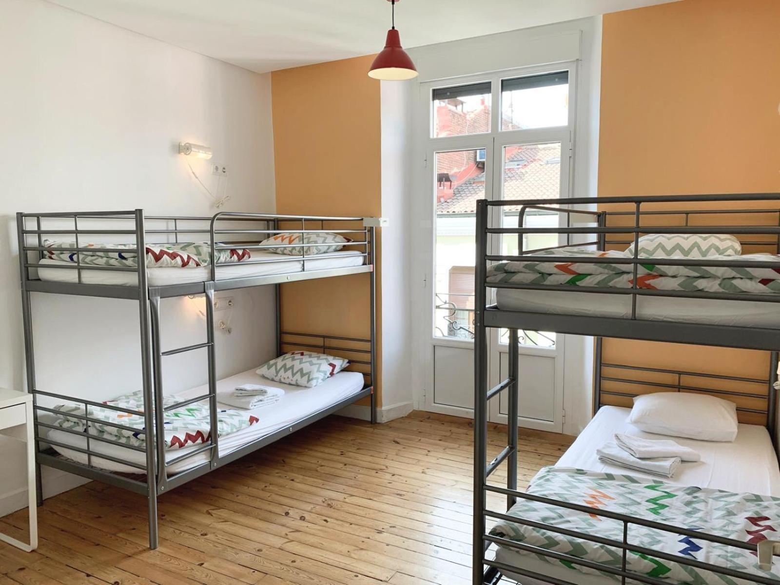 Leon Hostel ภายนอก รูปภาพ